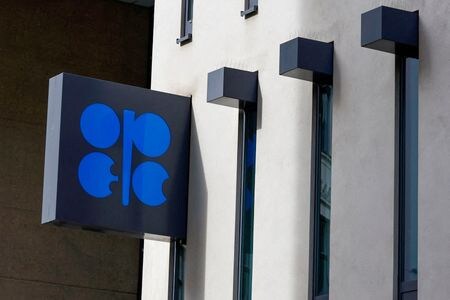 　１２月４日、石油輸出国機構（ＯＰＥＣ）とロシアなど非加盟国で構成する「ＯＰＥＣプラス」は、現行の生産方針の維持を決定した。ウィーンで１０月５日撮影（２０２２年　ロイター/Lisa Leutner）