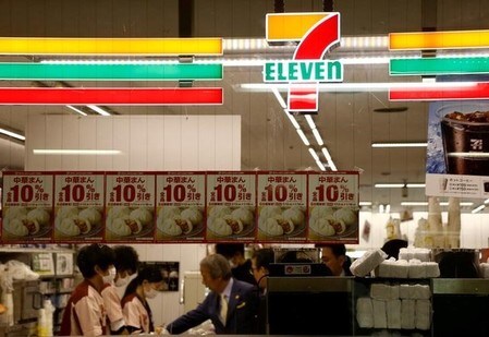 　１０月１２日、セブン＆アイ・ホールディングス は、２０１７年３―８月期の連結営業利益が前年比７．２％増の１９４４億円になったと発表した。１月撮影（２０１７年　ロイター/Kim Kyung-Hoon）