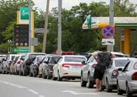 クリミア最大都市でガソリン価格急騰、1週間で30％高　燃料不足で
