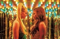 予期せず売春地獄に落ちたダークな喜劇は、148のツイートから生まれた実話