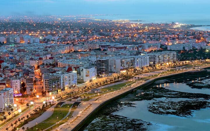 急成長を遂げるモロッコの商都カサブランカ。再生可能エネルギーやインフラ整備では日本の知見が生きる場面も