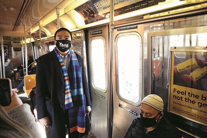 議員の友人たちとニューヨークの重要性を政府に訴えると語るヤン　JOHN LAMPARSKI／GETTY IMAGES