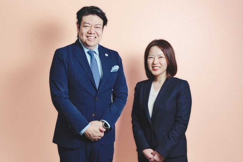 左から、一般社団法人日本飲食団体連合会 副会長の山下春幸氏、同事務局長の家中みほ子氏