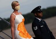 イバンカ・トランプ、3カ月間の「沈黙」を破るツイートに保守派が怒った訳