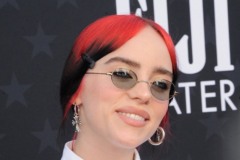 第29回クリティクス・チョイス・アワード（放送映画批評家協会賞）のレッドカーペットに登場したビリー・アイリッシュ（2024年1月14日、米サンタモニカ）　Tinseltown-Shutterstock