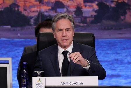 　１１月１４日、ブリンケン米国務長官は、アジア太平洋経済協力会議（ＡＰＥＣ）閣僚会議で、米国は「自由に独自の道を選択でき、モノ、アイデア、人が合法的かつ自由に行き交う地域」を信じていると強調した。サンフランシスコで撮影（２０２３年　ロイター/Carlos Barria）