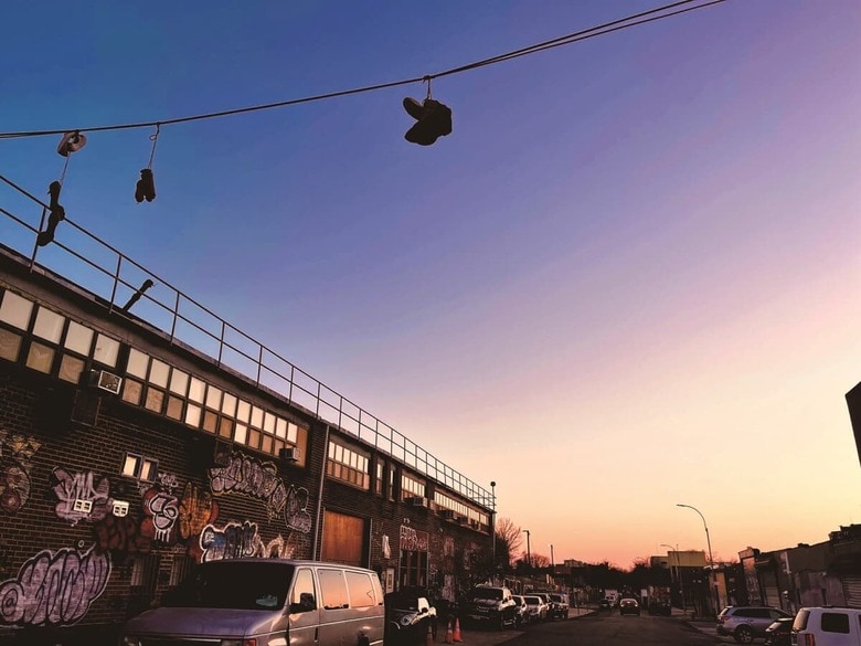 ブルックリンのアーティストが多い倉庫街の風景　　SENRI OE