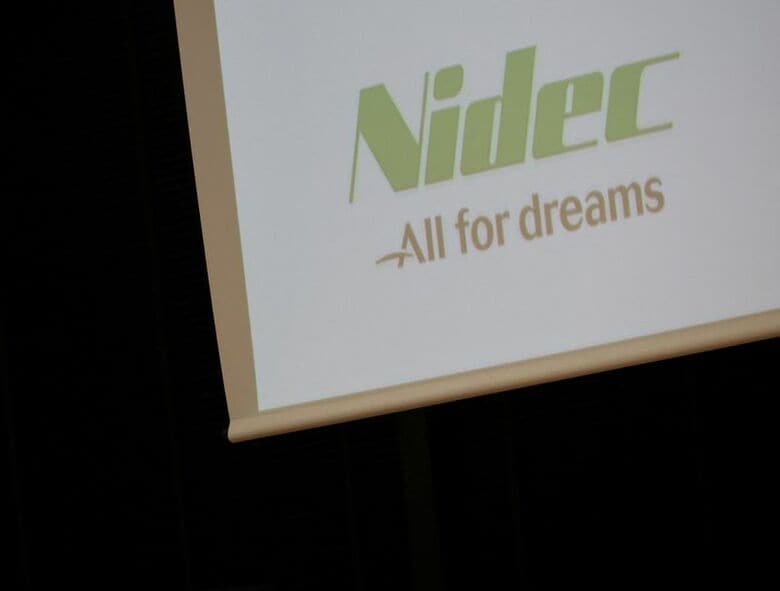 写真はニデックのロゴ。２０２５年１１月、都内で撮影。REUTERS/Kim Kyung-Hoon