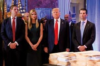 トランプは退任前の駆け込み恩赦で自分と家族を救えるか