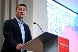 英労働党党首に意欲の前保健相、ＥＵ再加盟の是非を最優先議題に