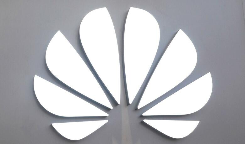 Huaweiのロゴ　Soe Zeya Tun-REUTERS