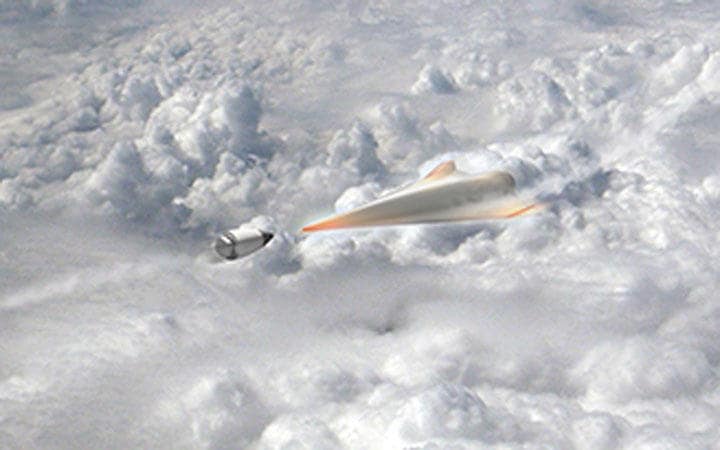 極超音速の滑空弾頭を迎え撃つグライド・ブレイカー（右、想像図）　DEFENSE ADVANCED RESEARCH PROJECTS AGENCY