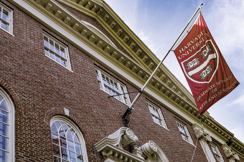 ハーバード大学は留学生受け入れ体制を守る姿勢　MARCIO JOSE BASTOS SILVA/SHUTTERSTOCK