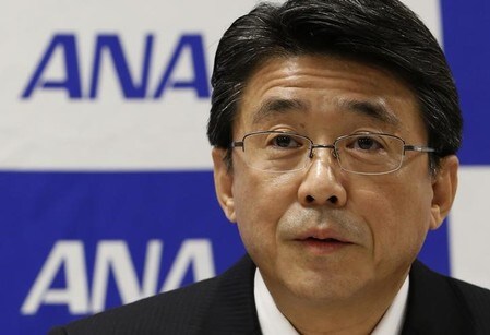 　１１月２１日、ＡＮＡホールディングスの片野坂真哉社長は、創設が検討されている「観光促進税」（仮称）について「どの航空会社でも一律に（旅客が一定額を負担する）ということだろうと思うので、ＬＣＣなどは運賃水準からみると、少し影響が大きいのかもしれない」との見方を示した。写真は２０１５年２月撮影（２０１７年　ロイター/Yuya Shino）
