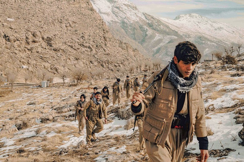 イランとイラクとの国境付近でゲリラ活動を行うクルド系の戦闘員　LAURENT PERPIGNA IBANｰHANS LUCASｰREUTERS