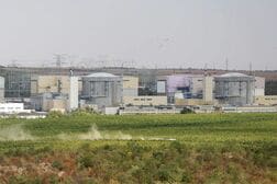 ドナウ川渇水、ルーマニアで唯一稼働の原子炉停止へ