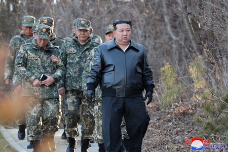 北朝鮮の金総書記、7日に軍の砲撃訓練指揮 ソウル射程内の部隊参加