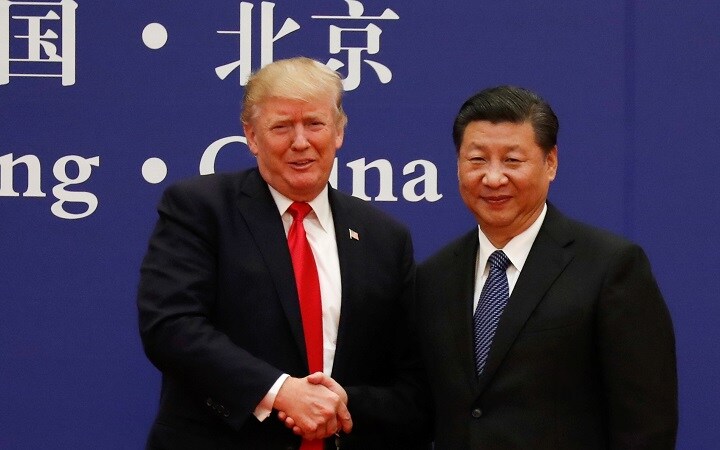 ビジネスフォーラムでのトランプ大統領と習近平国家主席（2017年11月、北京） Damir Sagolj-REUTERS