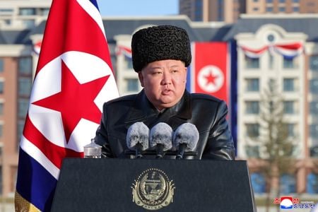 写真は金正恩朝鮮労働党総書記。2月15日、平壌で撮影。KCNA提供。 REUTERS