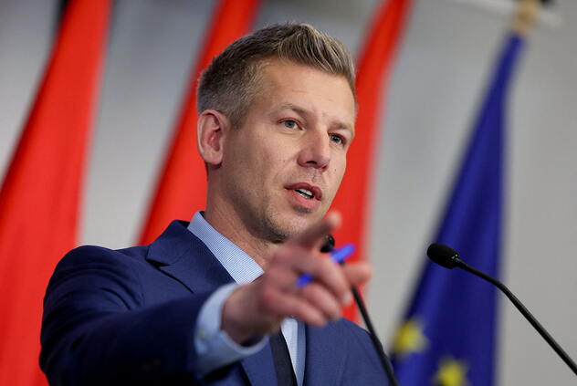 オルバン敗北で急降下のバンス評…ハンガリー政権交代で米ロ、欧州極右は右往左往