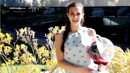 ケンブリッジ大学在学中にアイデアを思いつき、起業してLucyを開発したディーバ・トメニカ　Solenica - Vimeo