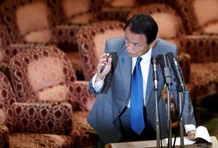 　６月４日、財務省は、午後３時半から、麻生太郎財務相（写真）の記者会見を行うと発表した。写真は都内で３月撮影（２０１８年　ロイター／Issei Kato）