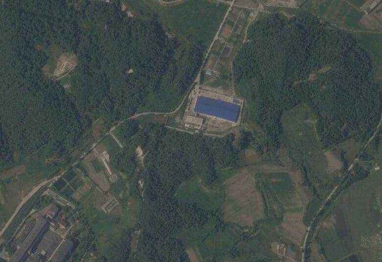 写真は北朝鮮の寧辺にある核物質生産工場の衛星画像。2025年9月撮影。2026 Planet Labs PBC/Handout via REUTERS