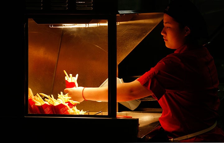 こんなところに育毛の有望な物質があったなんて　Bobby Yip-CHINA REUTERS