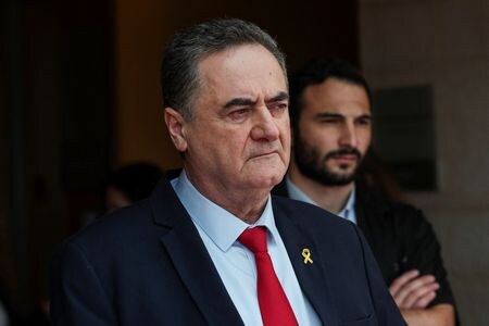イスラエルのカッツ国防相は８日、パレスチナ自治区ガザへの空爆を強化すると予告した。２０２４年１１月、エルサレムで撮影（２０２５年　ロイター/Ronen Zvulun）