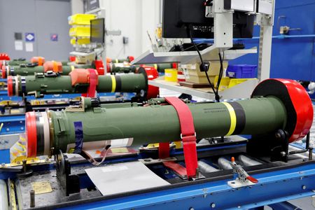 　２月２８日、米国防総省は、国務省が英国に対する対戦車ミサイル「ジャベリン」の売却を承認したと発表した。アラバマ州トロイで２０２２年５月撮影（２０２３年　ロイター/Jonathan Ernst）