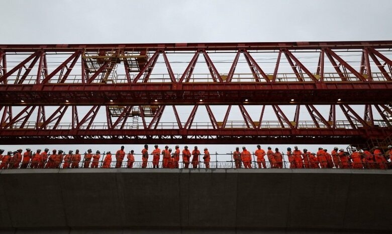 HS2の全長2.1マイルの高架橋の工事現場。デンハムで2024年9月5日撮影 REUTERS/Suzanne Plunkett