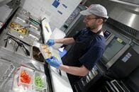 英サービスＰＭＩ、5月は約1年ぶり50割れ　インフレ圧力受け