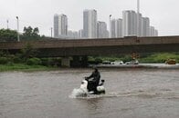 中国南西部を襲う豪雨、住宅倒壊などで10人死亡…2万人超が避難