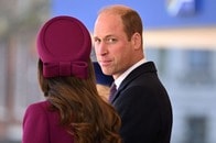 「完璧なマナー」「一流」 ウィリアム皇太子、メーガン妃への「ジェスチャー」に称賛の声