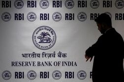 インド中銀、先週は80億―150億ドル規模のルピー買い介入か＝銀行筋