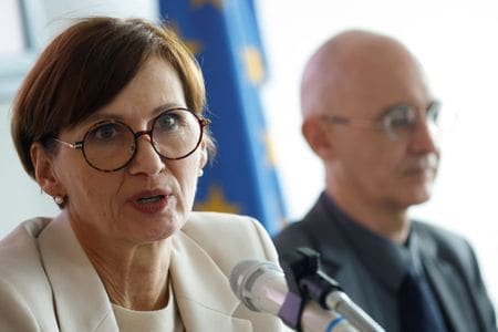 ３月２２日、ドイツのシュタルクワツィンガー教育・研究相（写真）は、前日からの台湾訪問は類似の課題に直面するパートナーとの協力を模索するための「通常の業務訪問」だったと説明した。中国は訪問を「卑劣な行為」と非難している。台湾で２２日撮影（２０２３年　ロイター/Carlos Garcia Rawlins）