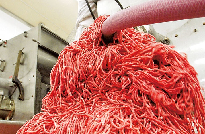 大量に製造されるひき肉には何が混じっているか分からない　Justin Sullivan/GETTY IMAGES