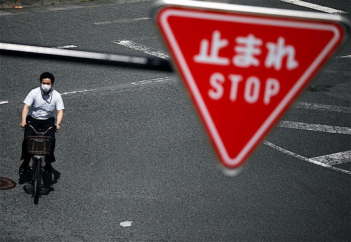 都内で新たに14人の新型コロナウイルスへの感染が確認された。写真は3月14日の都内で。REUTERS/Issei Kato