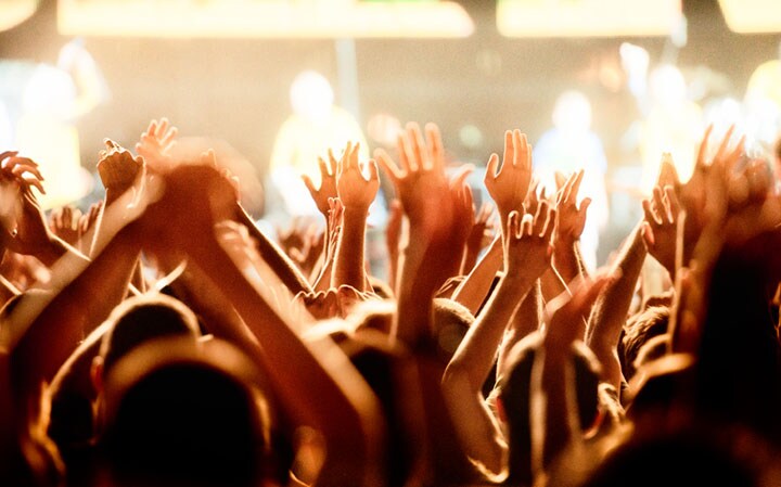 首都圏のライブ会場不足が海外アーティストの来日公演にも影響している　egon69-iStock.　