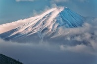 【動画】富士山に登った外国人が「驚愕」した日本人の行動　「自分は特別では...」 海外でも大きな話題に
