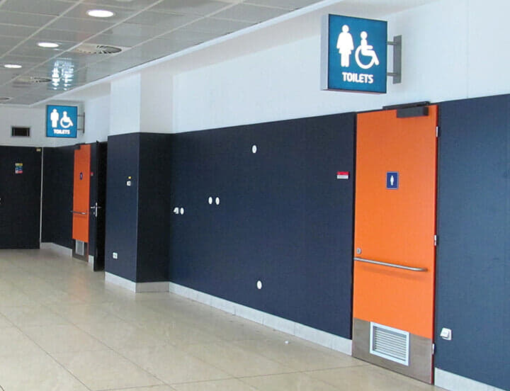 ゾーニングされたトイレ