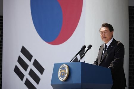 　６月１３日、韓国の尹錫悦大統領（写真）は、来週パリを訪れ、国際博覧会（万博）主催団体である博覧会国際事務局（ＢＩＥ）の会議に出席すると明らかにした。写真は６日ソウルでの代表撮影（２０２３年／ロイター）