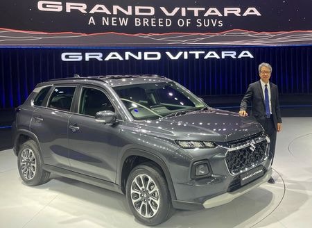 　１月２３日、スズキの子会社であるインド自動車大手マルチ・スズキ・インディアは、後部座席シートベルトの取り付け金具に不具合があるとして、スポーツタイプ多目的車（ＳＵＶ）「グランドビターラ」１万１１７７台をリコール（回収・無償修理）すると発表した。インド・グルグラムで２０２２年７月撮影（２０２３年　ロイター/Aditi Shah）