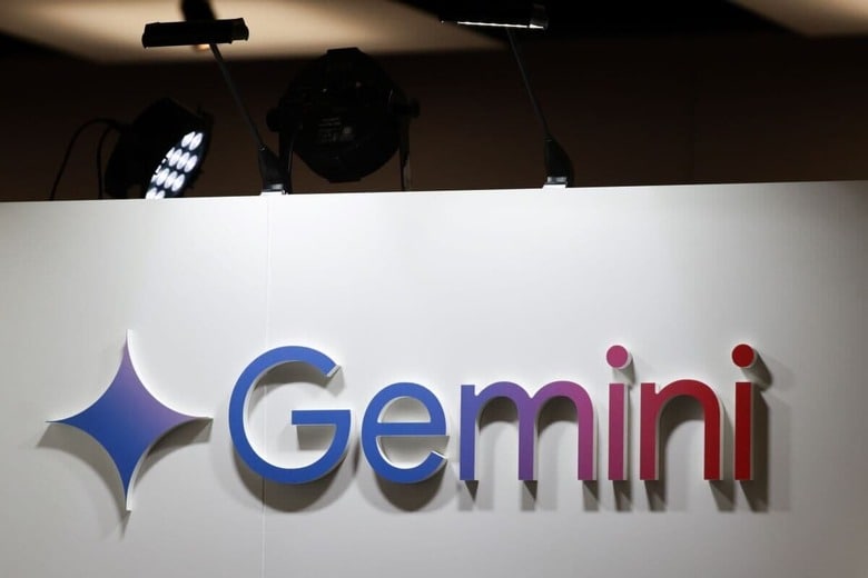 グーグルの言語モデルAIサービス「ジェミニ」　Jakub Porzycki/REUTERS