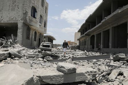 ４月２７日、  米軍は２７イエメンでの軍事攻撃の具体的な詳細を公表しない方針を明らかにした。イエメン・サナアで２７日撮影（２０２５年　ロイター/Khaled Abdullah）