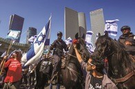 三権分立を脅かす、ネタニヤフのごり押し「司法改革」にデモが止まらない