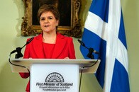 「一強」スコットランド首相が失意の電撃辞任した理由
