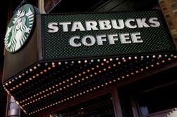 米スタバ、通期見通し引き上げ　1─3月は売上高・利益が予想上回る