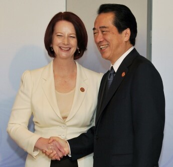 ギラードと菅3.jpg
