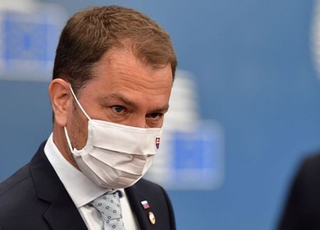 スロバキアのマトビッチ首相は１８日、新型コロナウイルスに感染したと明らかにした。写真はマトビッチ首相。７月１７日撮影（２０２０年　ロイター/John Thys）
